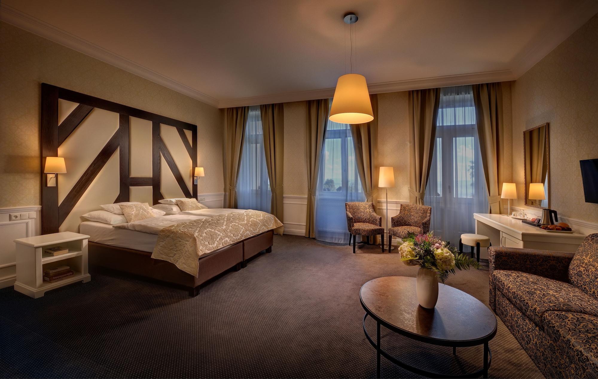 Grand Hotel Stary Smokovec Vysoke Tatry Luaran gambar
