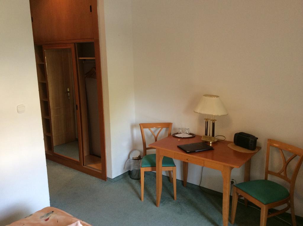 Grand Hotel Stary Smokovec Vysoke Tatry Bilik gambar